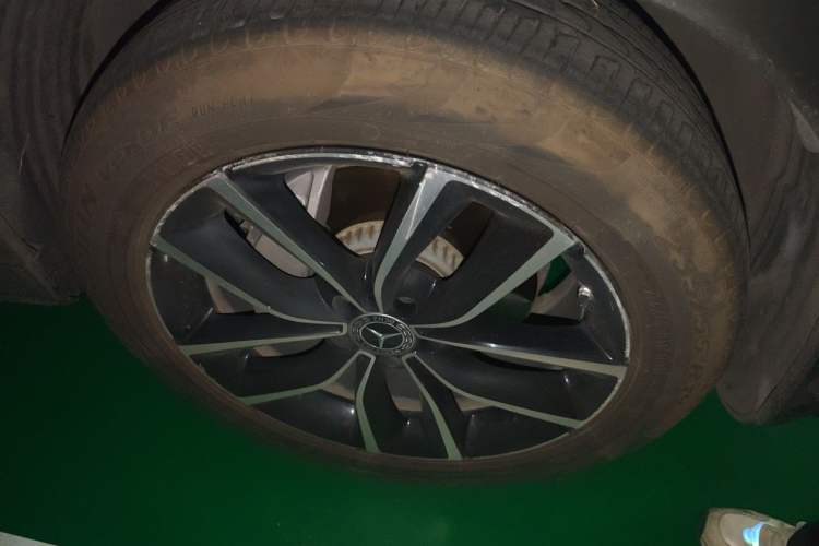 Used Mercedes-Benz GLC 2022 Refreshed GLC 300 L 4MATIC Dynamic Edition Right Front Wheel Hub