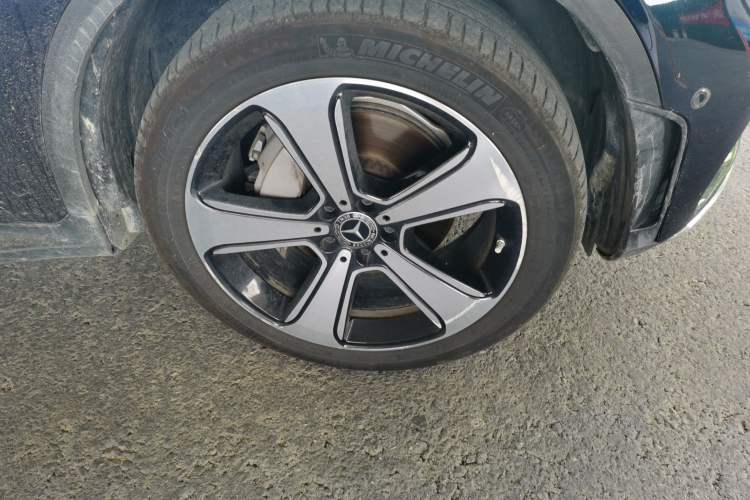 Used Mercedes-Benz GLC 2022 Refreshed GLC 300 L 4MATIC Dynamic Edition Prestige Version Right Front Wheel Hub