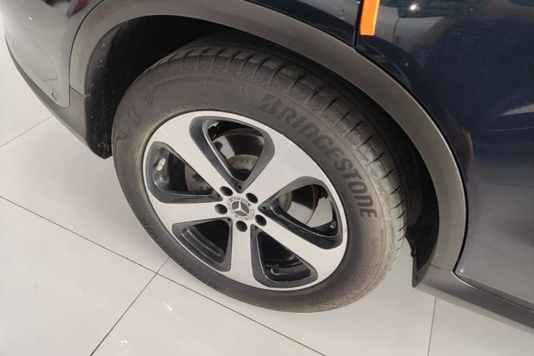 Used Mercedes-Benz GLC 2022 Facelifted GLC 260 L 4MATIC Dynamic Edition Right Rear Wheel Hub