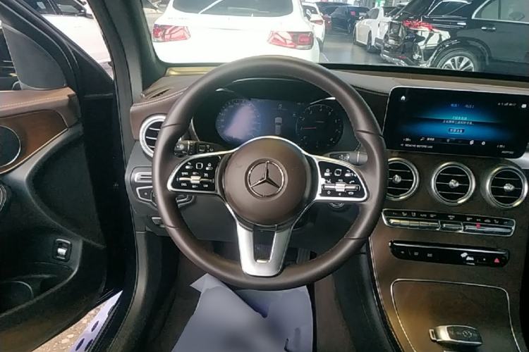 Used Mercedes-Benz GLC 2022 Refreshed GLC 300 L 4MATIC Dynamic Edition Prestige Version Steering Wheel