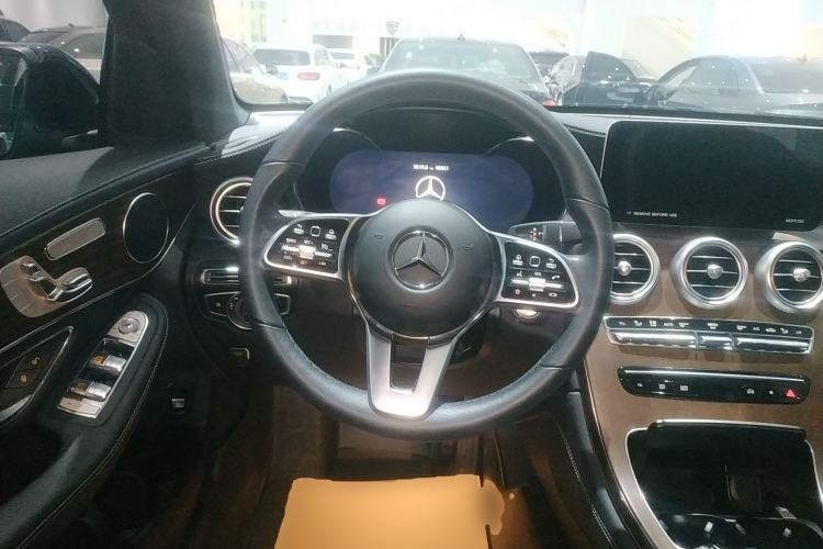 Used Mercedes-Benz GLC 2022 Refreshed GLC 300 L 4MATIC Dynamic Edition Steering Wheel