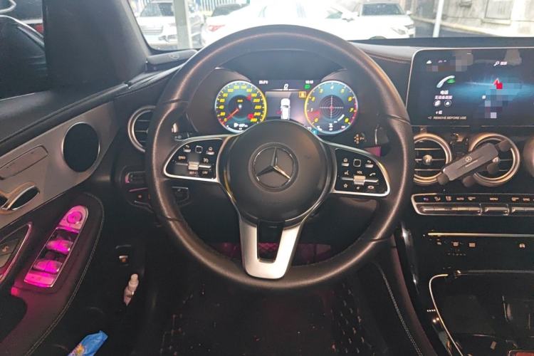 Used Mercedes-Benz GLC 2022 Refreshed GLC 260 L 4MATIC Dynamic Edition Steering Wheel