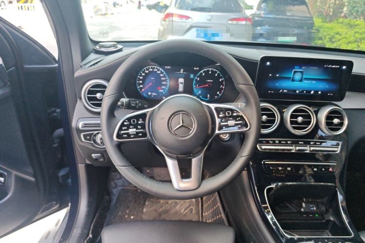 Used Mercedes-Benz GLC 2022 Facelifted GLC 260 L 4MATIC Dynamic Edition Steering Wheel