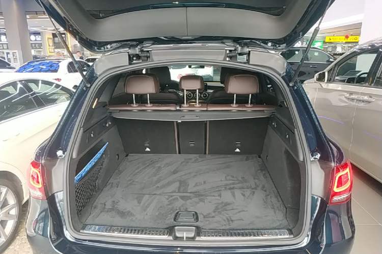 Used Mercedes-Benz GLC 2022 Refreshed GLC 300 L 4MATIC Dynamic Edition Prestige Version Trunk