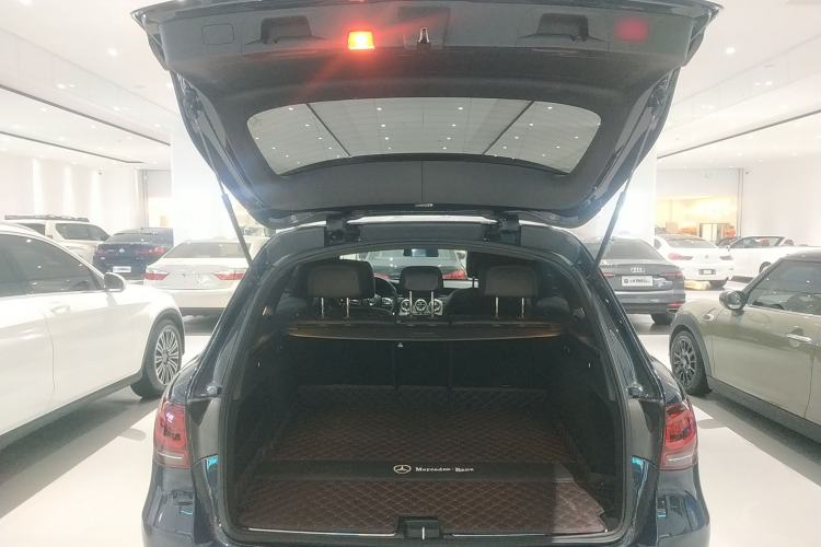 Used Mercedes-Benz GLC 2022 Refreshed GLC 300 L 4MATIC Dynamic Edition Trunk