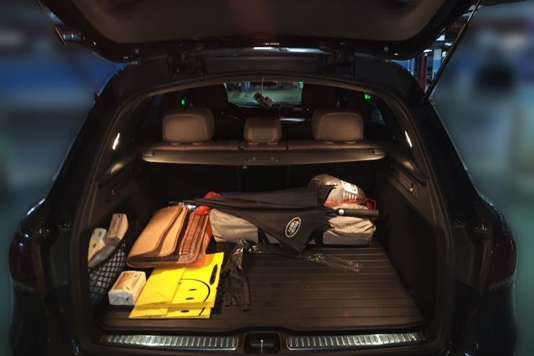 Used Mercedes-Benz GLC 2022 Refreshed GLC 300 L 4MATIC Dynamic Edition Prestige Version Trunk