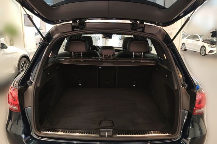 Used Mercedes-Benz GLC 2022 Refreshed GLC 300 L 4MATIC Dynamic Edition Trunk