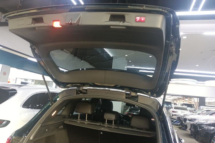 Used Mercedes-Benz GLC 2022 Refreshed GLC 300 L 4MATIC Dynamic Edition Trunk