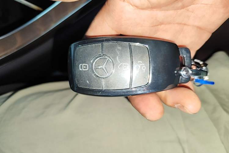 Used Mercedes-Benz GLC 2022 Refreshed GLC 300 L 4MATIC Dynamic Edition Prestige Version Vehicle Key