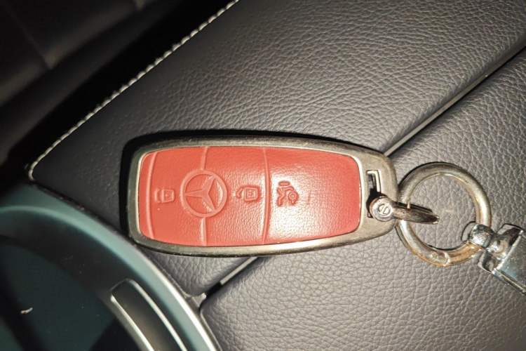 Used Mercedes-Benz GLC 2022 Refreshed GLC 260 L 4MATIC Dynamic Edition Vehicle Key