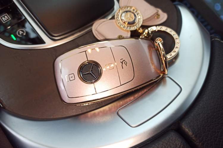 Used Mercedes-Benz GLC 2022 GLC 300 L 4MATIC Dynamic Model Vehicle Key