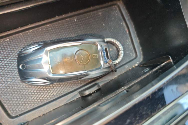 Used Mercedes-Benz GLC 2022 Facelifted GLC 260 L 4MATIC Dynamic Edition Vehicle Key