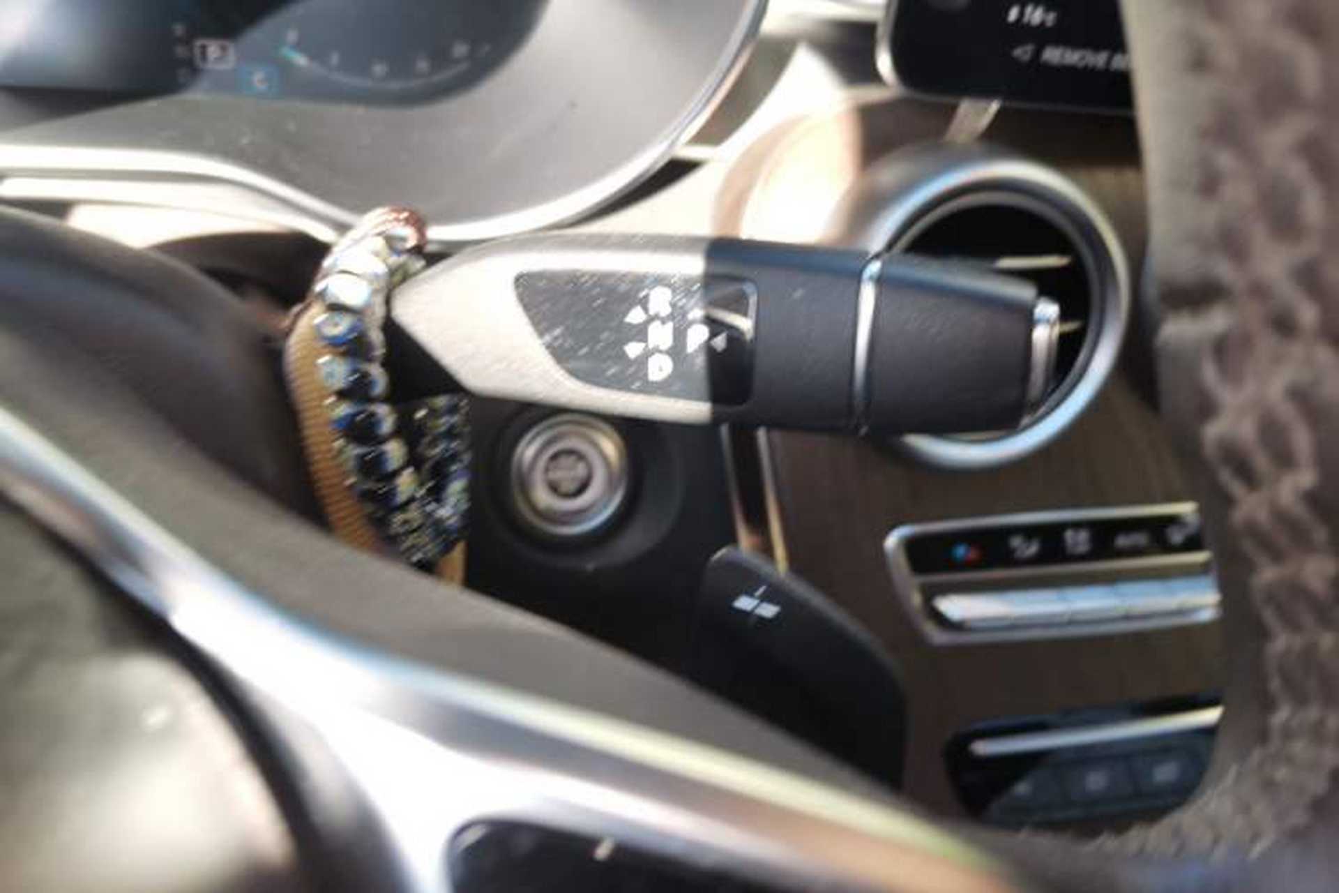 Used Mercedes-Benz GLC 2022 GLC 300 L 4MATIC Dynamic Edition Prestige Model Gear Lever