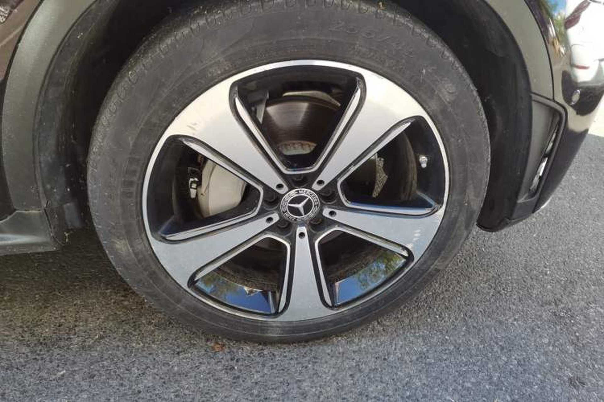 Used Mercedes-Benz GLC 2022 GLC 300 L 4MATIC Dynamic Edition Prestige Model Right Front Wheel Hub