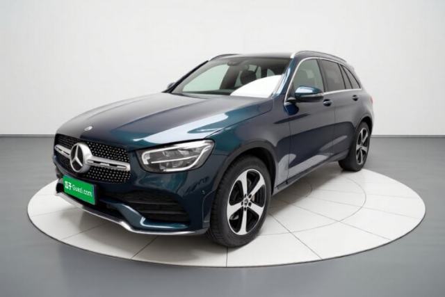 Ojetý Mercedes-Benz GLC 2022 Facelift GLC 260 L 4MATIC Luxury Edition