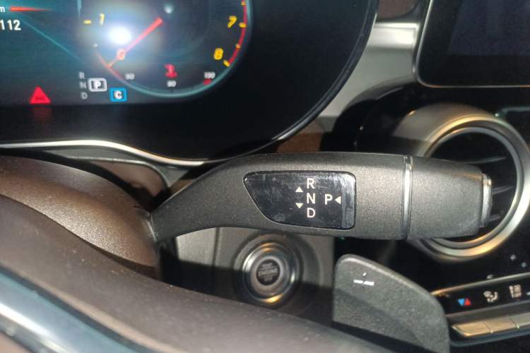 Used Mercedes-Benz GLC 2022 Facelifted GLC 260 L 4MATIC Dynamic Edition Gear Lever