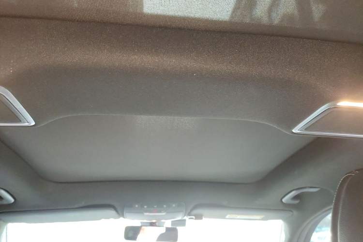 Used Mercedes-Benz GLC 2022 GLC 300 L 4MATIC Dynamic Edition Prestige Model Headliner