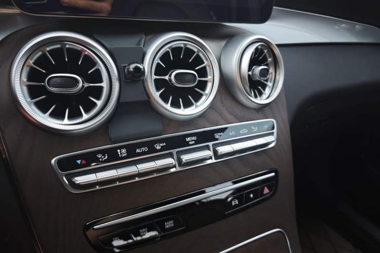 Used Mercedes-Benz GLC 2022 Refreshed GLC 300 L 4MATIC Dynamic Edition Prestige Version Interior 7