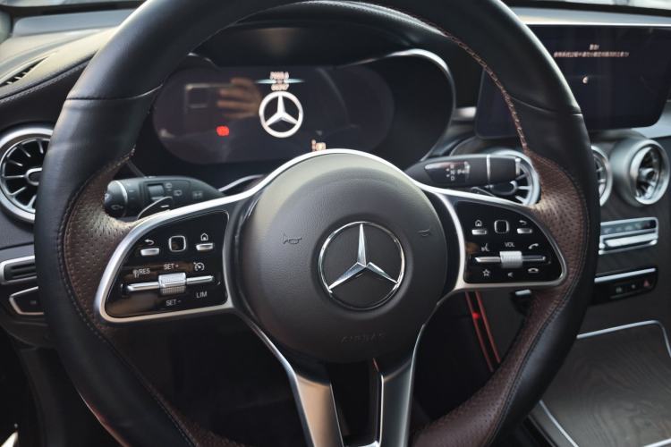 Used Mercedes-Benz GLC 2022 Refreshed GLC 300 L 4MATIC Dynamic Edition Prestige Version Interior 8