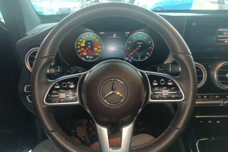 Used Mercedes-Benz GLC 2022 Facelifted GLC 260 L 4MATIC Dynamic Edition Steering Wheel