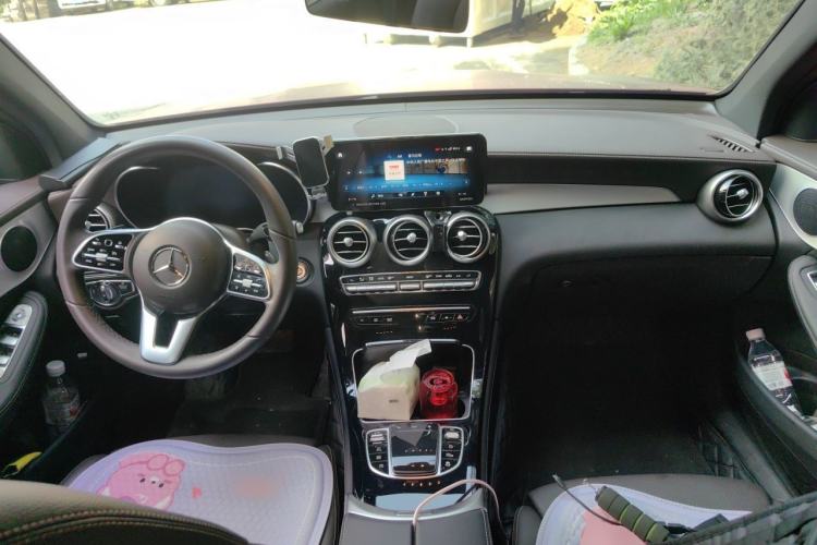 Used Mercedes-Benz GLC 2022 Second Facelift GLC 260 L 4MATIC Dynamic Edition Center Console