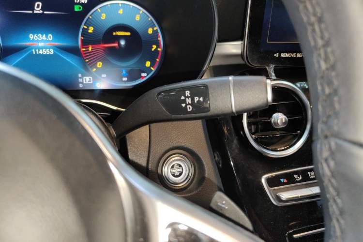 Used Mercedes-Benz GLC 2022 Second Facelift GLC 260 L 4MATIC Dynamic Edition Gear Lever