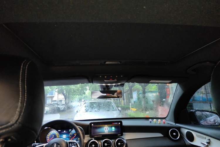 Used Mercedes-Benz GLC 2022 Second Facelift GLC 260 L 4MATIC Dynamic Edition Headliner