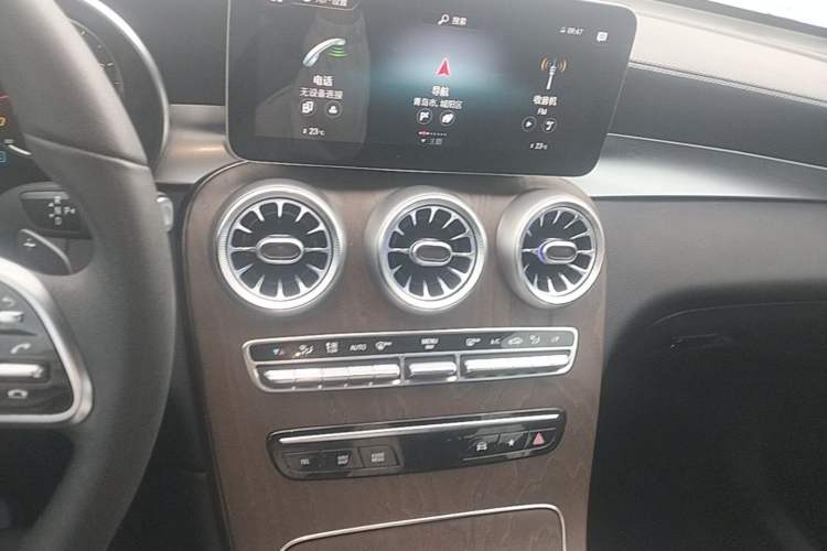 Used Mercedes-Benz GLC 2022 GLC 300 L 4MATIC Dynamic Edition Prestige Model Audio And AC Panel