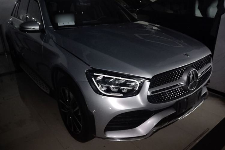 Used Mercedes-Benz GLC 2022 Second Facelift GLC 260 L 4MATIC Luxury Edition Front Right 45 Deg