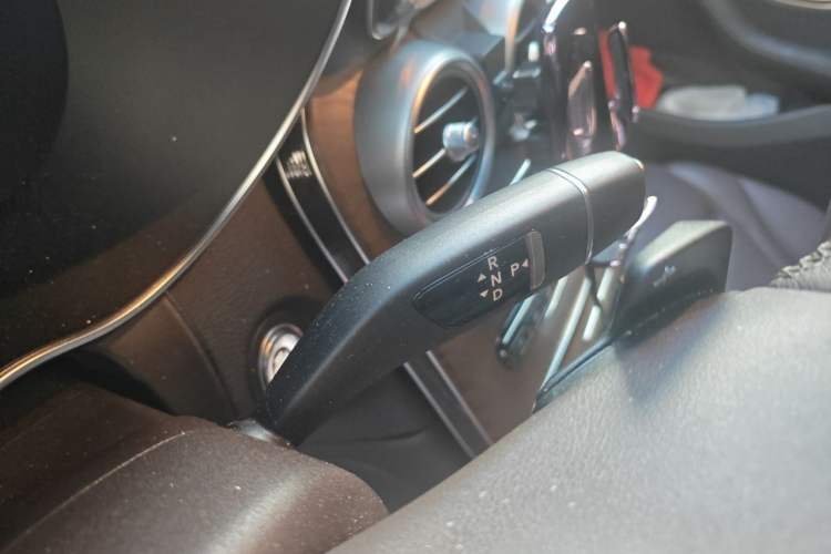 Used Mercedes-Benz GLC 2022 Refreshed GLC 300 L 4MATIC Dynamic Edition Prestige Version Gear Lever