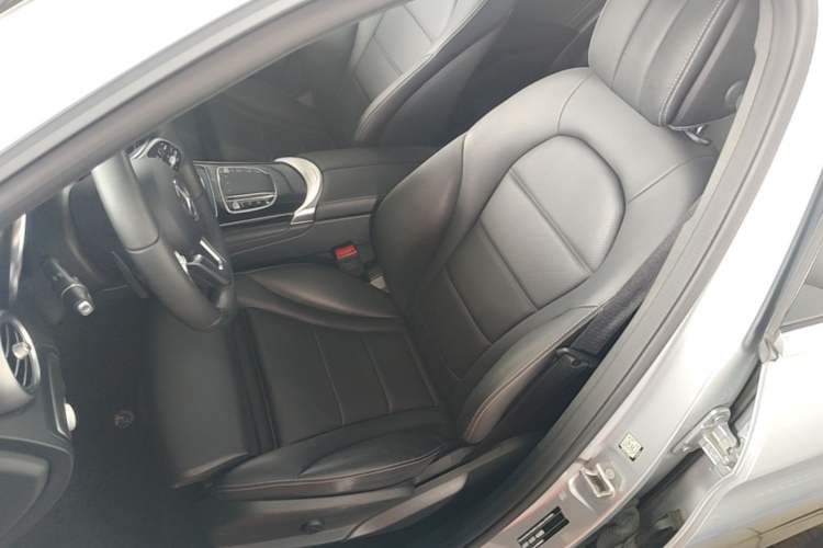 Used Mercedes-Benz GLC 2022 Facelifted GLC 260 L 4MATIC Dynamic Edition Left Front Seat