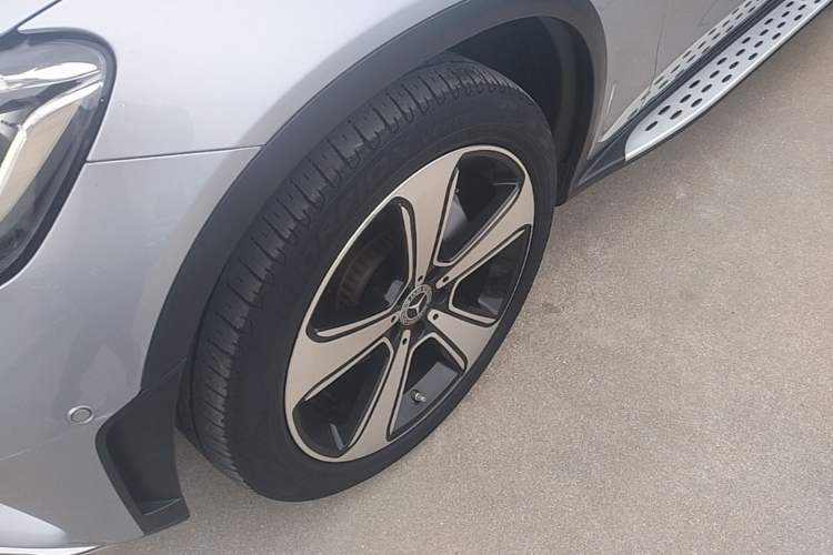Used Mercedes-Benz GLC 2022 GLC 300 L 4MATIC Dynamic Edition Prestige Model Left Front Wheel Hub