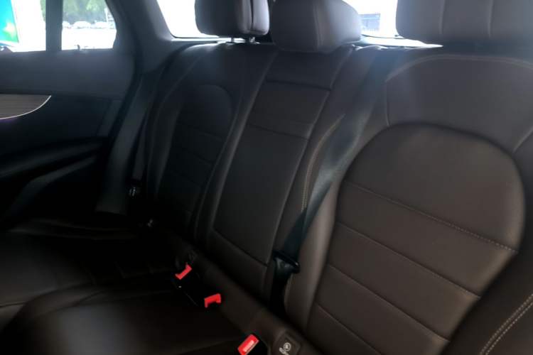 Used Mercedes-Benz GLC 2022 Second Facelift GLC 260 L 4MATIC Luxury Edition Left Rear Seat