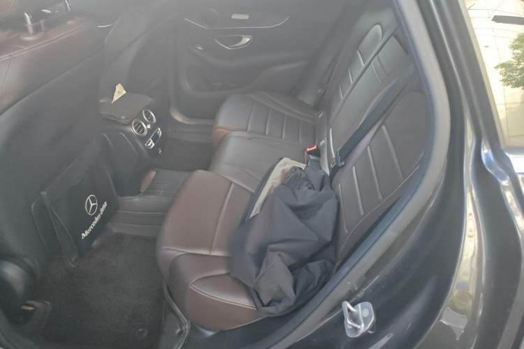 Used Mercedes-Benz GLC 2022 Refreshed GLC 300 L 4MATIC Dynamic Edition Prestige Version Left Rear Seat