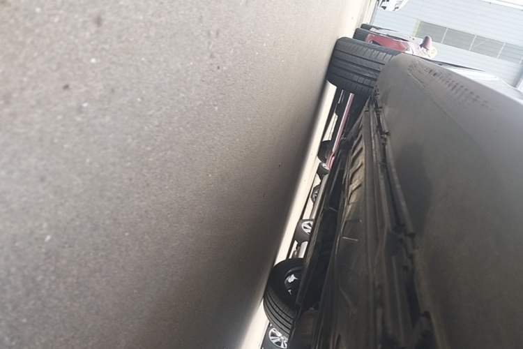Used Mercedes-Benz GLC 2022 GLC 300 L 4MATIC Dynamic Edition Prestige Model Left Side Sill