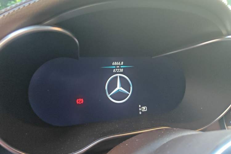 Used Mercedes-Benz GLC 2022 Refreshed GLC 300 L 4MATIC Dynamic Edition Prestige Version Odometer Close Up