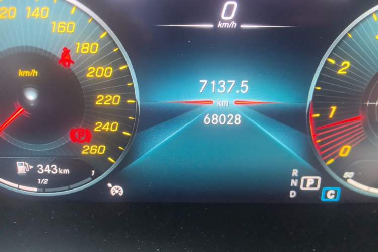 Used Mercedes-Benz GLC 2022 GLC 300 L 4MATIC Dynamic Edition Prestige Model Odometer Close Up