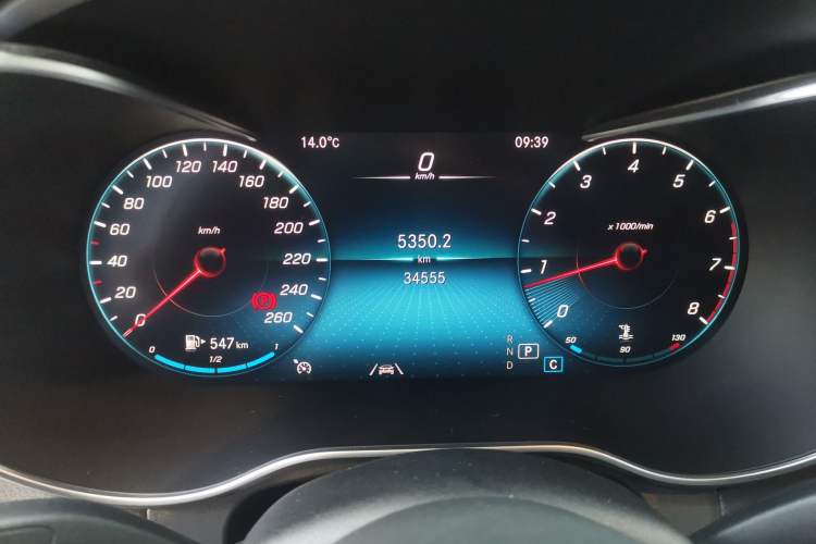 Used Mercedes-Benz GLC 2022 GLC 300 L 4MATIC Dynamic Model Odometer Close Up