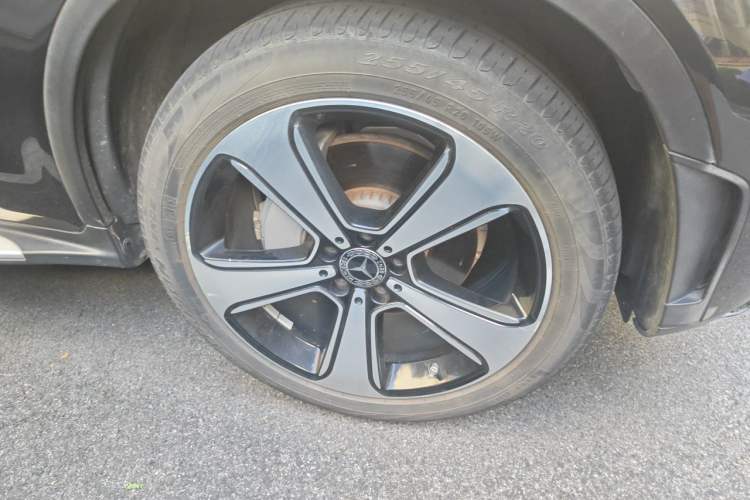 Used Mercedes-Benz GLC 2022 Refreshed GLC 300 L 4MATIC Dynamic Edition Prestige Version Right Front Wheel Hub