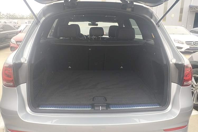 Used Mercedes-Benz GLC 2022 GLC 300 L 4MATIC Dynamic Edition Prestige Model Trunk