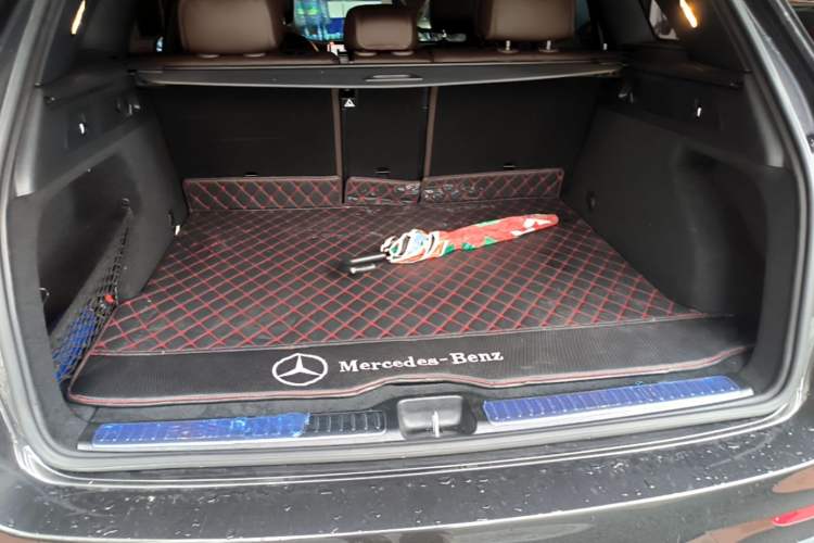 Used Mercedes-Benz GLC 2022 Second Facelift GLC 260 L 4MATIC Luxury Edition Trunk