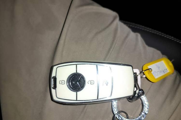 Used Mercedes-Benz GLC 2022 Second Facelift GLC 260 L 4MATIC Luxury Edition Vehicle Key