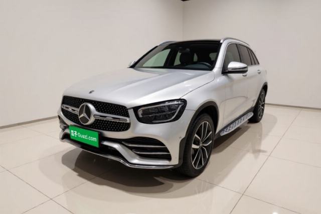 Ojetý Mercedes-Benz GLC 2022 Refreshed GLC 300 L 4MATIC Dynamic Edition