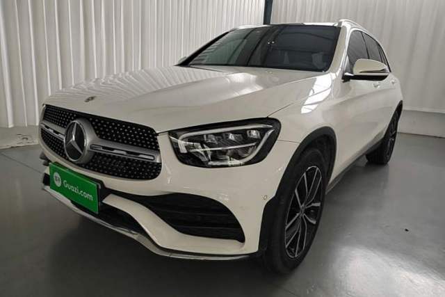 Ojetý Mercedes-Benz GLC 2022 GLC 260 L 4MATIC Luxury Model