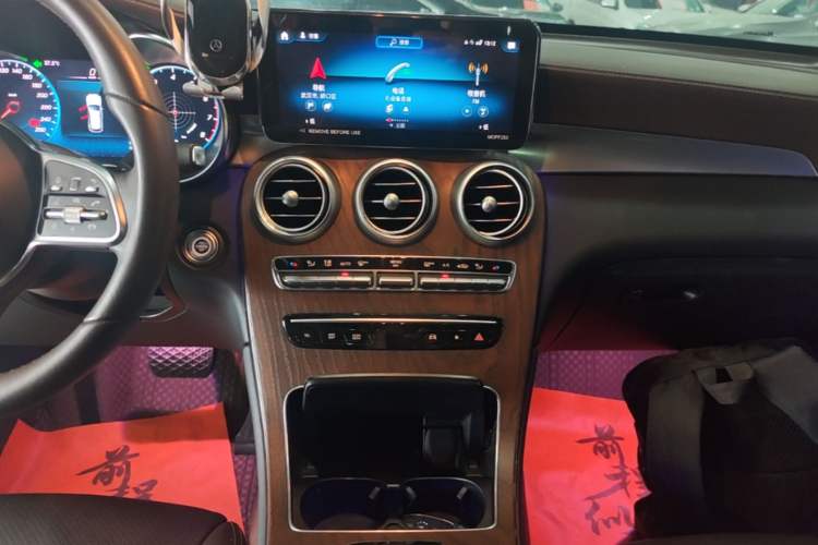 Used Mercedes-Benz GLC 2022 Refreshed GLC 300 L 4MATIC Dynamic Edition Prestige Version Audio And AC Panel