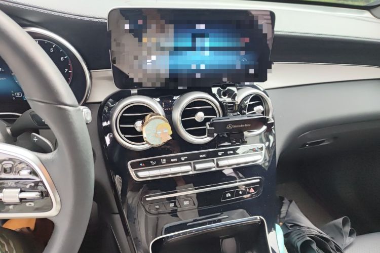 Used Mercedes-Benz GLC 2022 Second Facelift GLC 260 L 4MATIC Dynamic Edition Audio And AC Panel