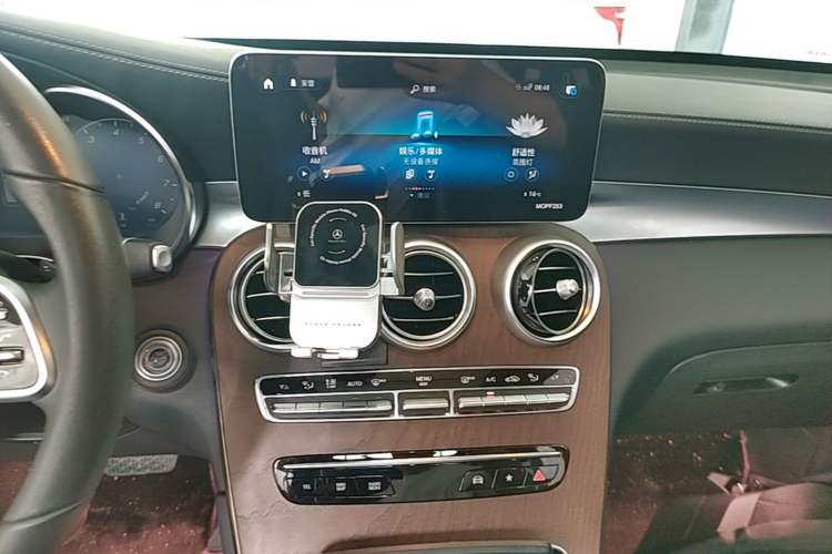Used Mercedes-Benz GLC 2022 GLC 260 L 4MATIC Luxury Model Audio And AC Panel