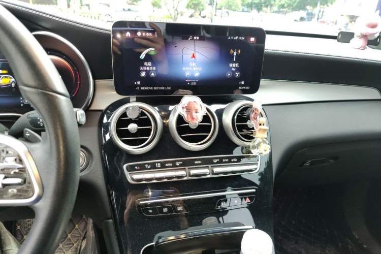 Used Mercedes-Benz GLC 2022 Facelifted GLC 260 L 4MATIC Dynamic Edition Audio And AC Panel