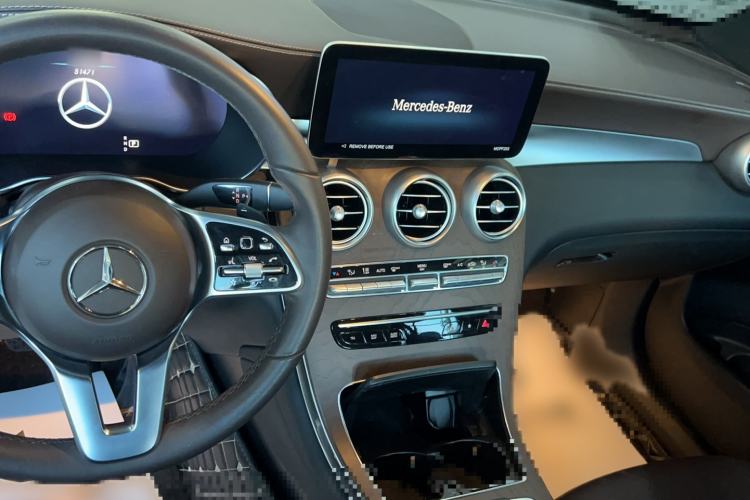 Used Mercedes-Benz GLC 2022 Second Facelift GLC 260 L 4MATIC Luxury Edition Audio And AC Panel