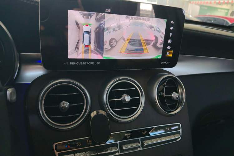 Used Mercedes-Benz GLC 2022 Facelift GLC 300 L 4MATIC Luxury Edition Audio And AC Panel